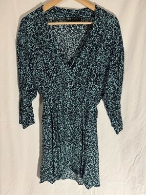 Zara Mini Black V-Neck Dress